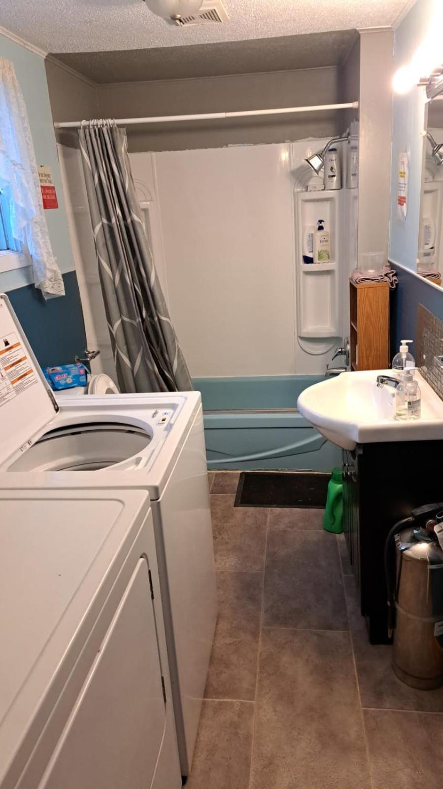 Le1226-Private Room 6 With Free Wifi And Parking Edmundston Ngoại thất bức ảnh